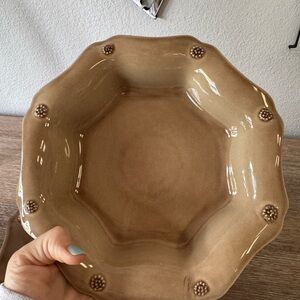 Juliska Berry & Thread Scalloped Pasta/Soup Bowl in Cappuccino Brown